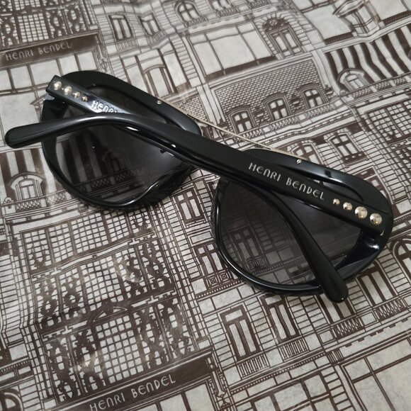 Henri Bendel Sunglasses *Rare* - Picture 3 of 5